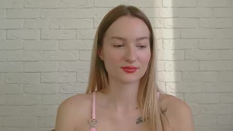 Alice online show from 11-03-25, 01:23