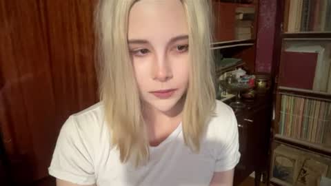 alice_wx online show from 08-09-26, 05:18