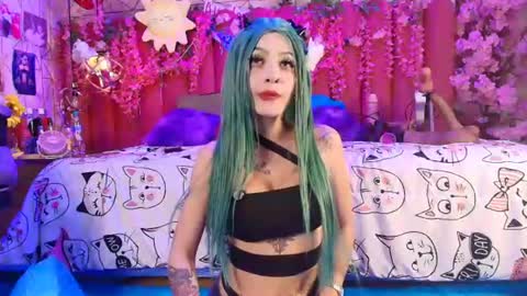 Snapshot of alicebenett_ chatting on 07-24-26, 10:30 online show from 07-24-26, 10:30