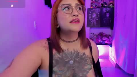 Snapshot of alicebrinck chatting on 06-24-26, 11:37 Alice Brinck online show from 06-24-26, 11:37