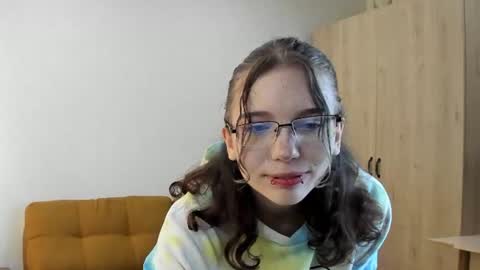 Alice online show from 06-16-26, 05:32