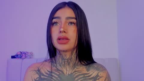 Snapshot of alicee_0 chatting on 11-11-25, 07:14 Alice online show from 11-11-25, 07:14