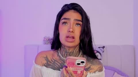 Snapshot of alicee_0 chatting on 11-28-25, 08:55 Alice online show from 11-28-25, 08:55