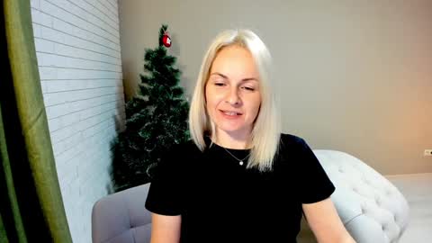 Snapshot of alicee__grace chatting on 12-02-24, 08:00 Alicee online show from 12-02-24, 08:00