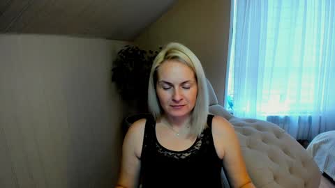 Snapshot of alicee__grace chatting on 12-10-24, 08:30 Alicee online show from 12-10-24, 08:30