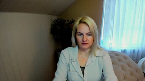 Snapshot of alicee__grace chatting on 12-12-24, 10:13 Alicee online show from 12-12-24, 10:13