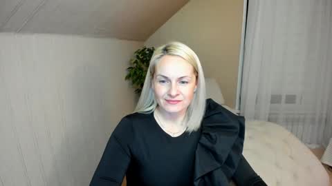 Snapshot of alicee__grace chatting on 12-24-24, 07:00 Alicee online show from 12-24-24, 07:00