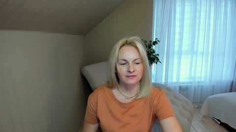 Snapshot of alicee__grace chatting on 01-16-25, 11:04 Alicee online show from 01-16-25, 11:04
