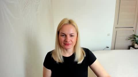 Alicee online show from 03-18-26, 09:45