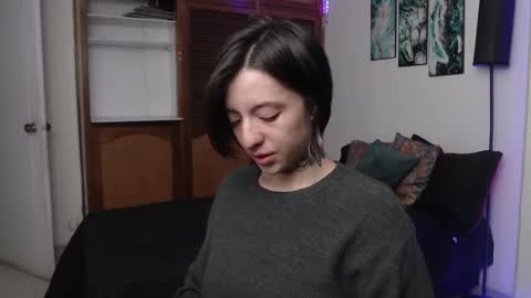 Snapshot of alicee_logan_ chatting on 11-15-25, 11:32 alicee_logan_ online show from 11-15-25, 11:32