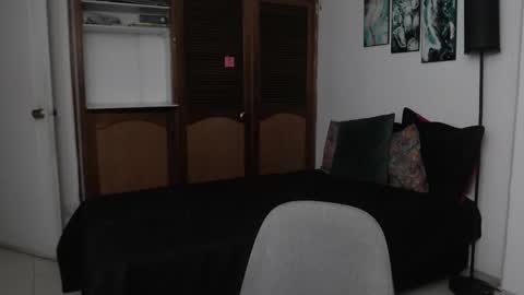 Snapshot of alicee_logan_ chatting on 12-05-25, 02:09 alicee_logan_ online show from 12-05-25, 02:09