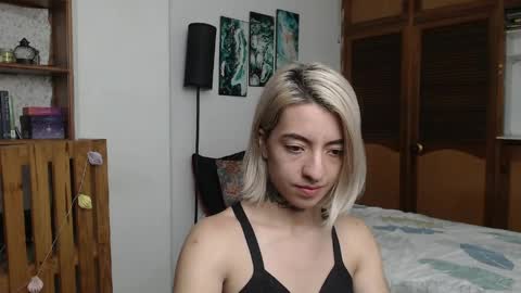 alicee_logan_ online show from 04-01-26, 01:28