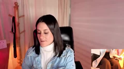 Aleja  online show from 10-22-25, 11:10