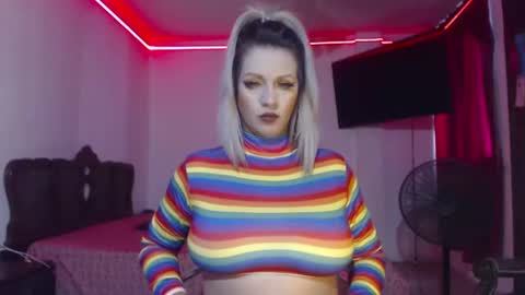 aliceesmiths online show from 12-14-24, 01:49