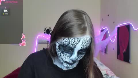 Snapshot of alicehariss chatting on 11-01-25, 03:19 Alie online show from 11-01-25, 03:19