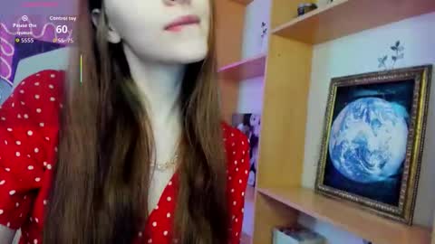 Snapshot of alicehariss chatting on 11-08-25, 03:18 Alie online show from 11-08-25, 03:18