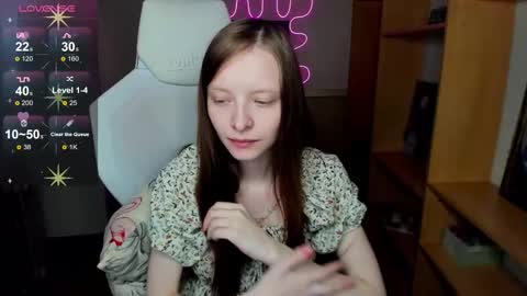 Snapshot of alicehariss chatting on 11-11-25, 02:00 Alie online show from 11-11-25, 02:00