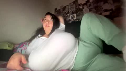 Snapshot of aliceinboobieland chatting on 10-19-25, 03:07 Aliceinboobieland online show from 10-19-25, 03:07