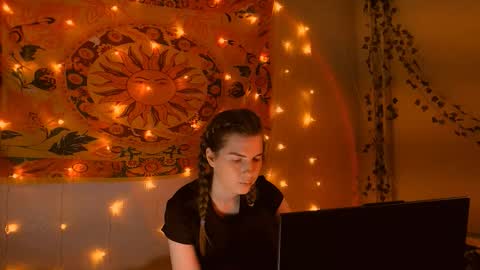 Alice online show from 02-04-26, 05:13