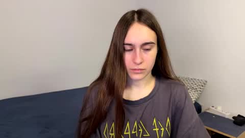 alicekollt online show from 04-25-26, 08:50