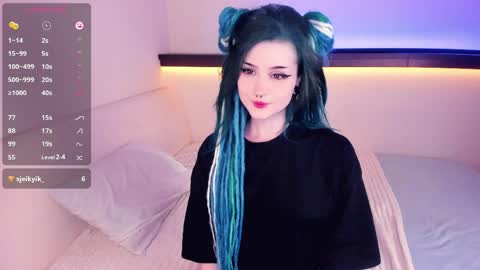 Alice online show from 04-07-26, 01:39