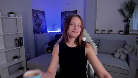 Alice online show from 09-20-25, 02:01