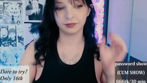 aliceriddle1 online show from 04-15-26, 07:58