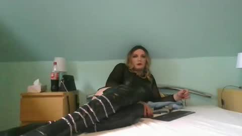 Alice online show from 10-21-25, 11:44