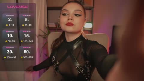 Snapshot of alicesweetlove chatting on 12-11-24, 03:56 Alice online show from 12-11-24, 03:56