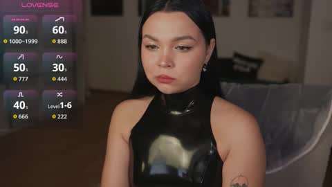 Alice online show from 11-25-25, 01:05