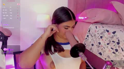 A L I C E  T H U N D E R online show from 10-31-25, 04:57