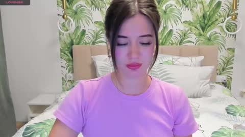 Snapshot of alicetuker chatting on 09-24-25, 04:21 Alice online show from 09-24-25, 04:21