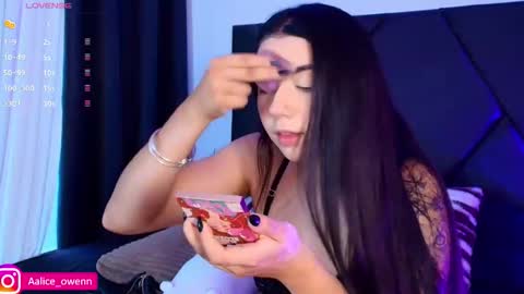 Snapshot of aliceusen chatting on 11-13-25, 10:19 Alice online show from 11-13-25, 10:19