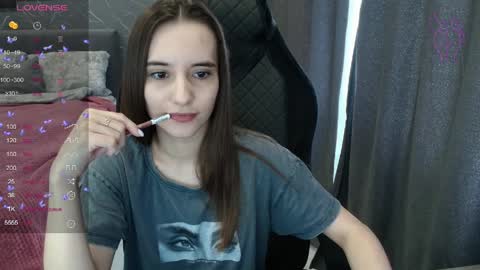 Alice online show from 04-11-26, 09:24