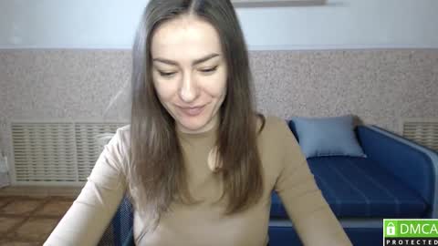 Snapshot of alicewonderful22 chatting on 01-17-25, 10:11 Alice online show from 01-17-25, 10:11