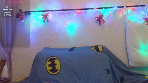 Snapshot of alicewoolfy chatting on 12-29-24, 09:09 AliceWoolfy online show from 12-29-24, 09:09