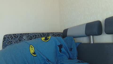 Snapshot of alicewoolfy chatting on 09-15-25, 02:33 AliceWoolfy online show from 09-15-25, 02:33