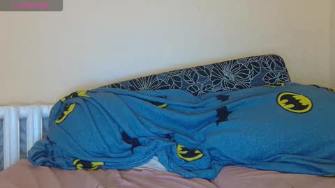 Snapshot of alicewoolfy chatting on 09-18-25, 08:44 AliceWoolfy online show from 09-18-25, 08:44