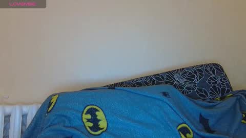 Snapshot of alicewoolfy chatting on 09-22-25, 08:33 AliceWoolfy online show from 09-22-25, 08:33