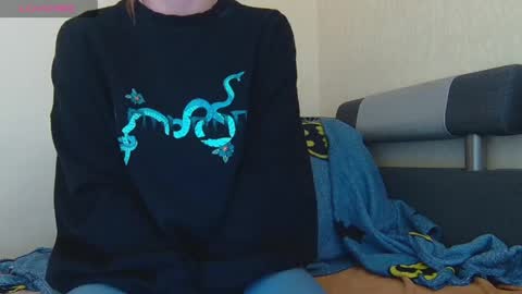 AliceWoolfy online show from 04-24-26, 07:49