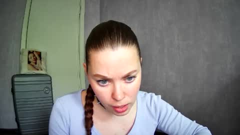 AlicexFresh online show from 05-13-26, 06:33