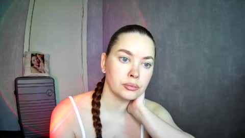 AlicexFresh online show from 05-17-26, 06:33