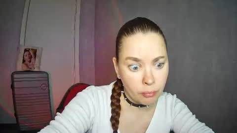 AlicexFresh online show from 05-25-26, 05:57