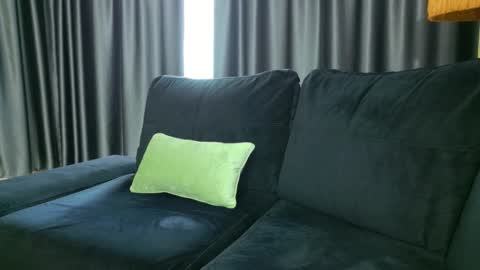 Snapshot of alicexsquirt chatting on 09-11-25, 06:13 Alice online show from 09-11-25, 06:13