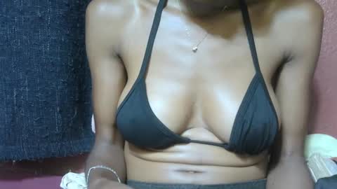 alicia253177 online show from 03-12-25, 10:37