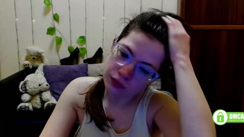 Alicia online show from 03-04-25, 06:37