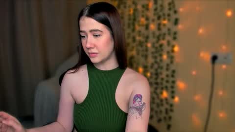 Alicia online show from 10-24-25, 10:39