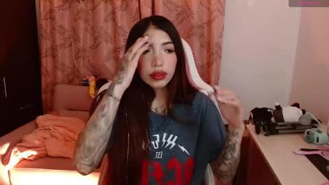 Snapshot of alicia_key_ chatting on 09-13-25, 03:17 ALICIA online show from 09-13-25, 03:17