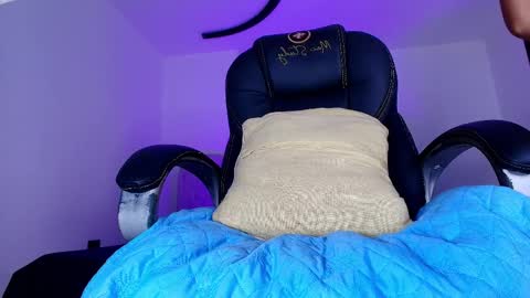 Alicia Kyse  online show from 04-22-26, 01:08