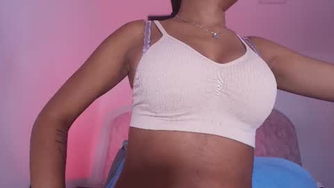 Alicia Kyse  online show from 06-25-26, 03:06